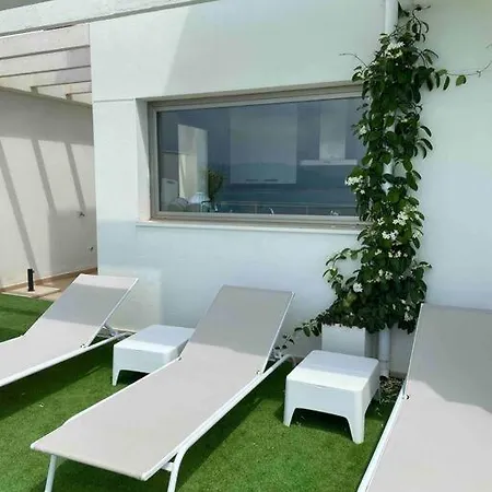 Faro Cullera. Pareada. Infinity Pool . Villa *