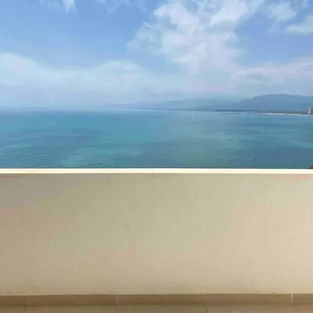 Faro Cullera. Pareada. Infinity Pool . Faro de Cullera