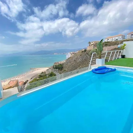 Villa Faro Cullera. Pareada. Infinity Pool . Faro de Cullera
